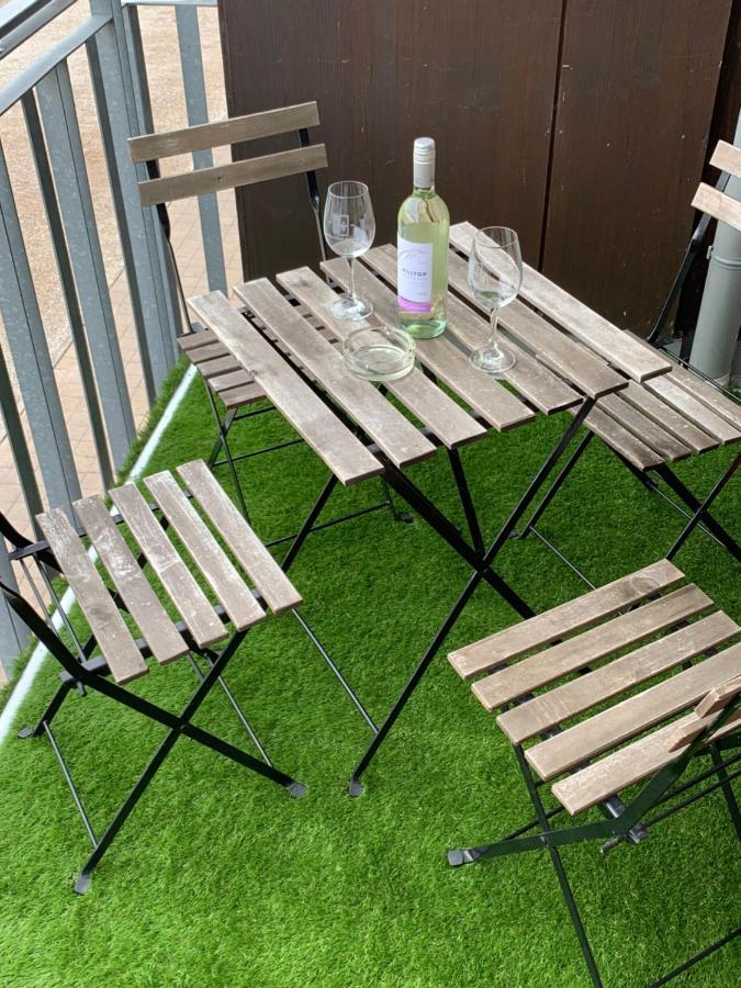 Bilberry Apartman Aparthotel Balatonfured Ngoại thất bức ảnh