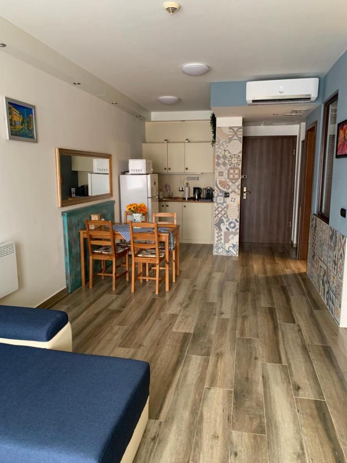 Bilberry Apartman Aparthotel Balatonfured Ngoại thất bức ảnh