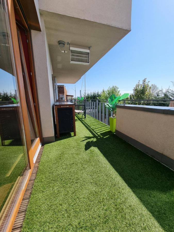 Bilberry Apartman Aparthotel Balatonfured Ngoại thất bức ảnh